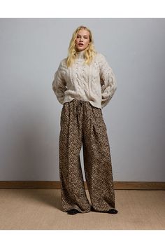 Cut in drapey luxury-grade silk/Elasticated self-tie waist/Single pleats/Very fine topstitching/Allover leopard print/Back patch pocket Cheetah Print Pants, Sahm Outfits, Printed Pants Outfits, White Jeans Men, Leopard Pants, Athletic Fit Jeans, Dream Jeans, Jean Trends, Mens Loungewear