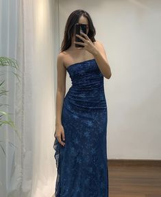 Prom Dresses 2000 Style, Prom Dresses 1990, 90s Ball Gown, Navy Dress Aesthetic, Formal Dress Australia, Garden Party Prom Dress, Dark Blue Prom Dress Aesthetic, Navy Blue Dresses Formal, Under The Sea Prom Dress