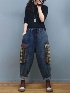 Accessory: No Overview: (1)Cotton Linen+ Denim Fit &Sizing: Non- Stretchable #jeans #plaid #dadjeans #baggyjeans Kind Boyfriend, Check Pants Outfit, Enby Fashion, Green Era, Closet Revamp, Carrot Pants, Shop Street, Big Pants, Shirts Oversized