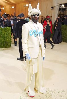 Virgil Abloh Runway, Virgil Abloh Aesthetic, Virgil Abloh Art, Virgil Abloh Design, Off White Outfits, Virgil Abloh Off White, Archive Pieces, Louis Vuitton Menswear