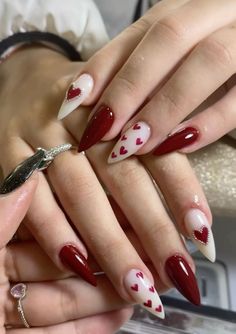 White Burgundy Nails, Valetines Almond Nails, Valetine Almond Nails, Red White Nails Design, Dark Red Valentine Nails, Pretty Red Nails Acrylic, Red And White Nail Ideas, Spring Nails Red, White And Red Nails