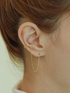 Editor's NoteShertz is a jewelry brand with a feminine classic urban sensibility that gives a new sparkle to the moment of the user and warmly shines the time. - Zigzag shaped earcuff with chain layering- Good to wear alone or layer with other items- Feminine and lovely mood- Daily point item Measurements (in.)- Cuff: 0.39 in.- Chain: 4.33 in. Composition & Care- Silver 925, Nickel-Free Plating- Avoid direct heat and moisture- Keep it in a sealed bagDesigner- by Shertz Pierced Silver Ear Cuff Gold Plated, Dainty Sterling Silver Ear Cuff For Everyday, Everyday Yellow Gold Sterling Silver Ear Cuff, Elegant Sterling Silver Ear Cuff With Adjustable Chain, Classic Silver Ear Cuff In 14k Gold, Dainty Yellow Gold Sterling Silver Ear Cuff, Dainty Sterling Silver Ear Cuff, Dainty Sterling Silver Pierced Ear Cuff, Silver 14k Gold Ear Cuff As Gift