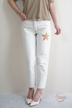 Jeans a caramella Levi's Vintage candy con stelle: li trovi sullo shop online in bianco e azzurro denim. Vintage Candy, Vintage Denim