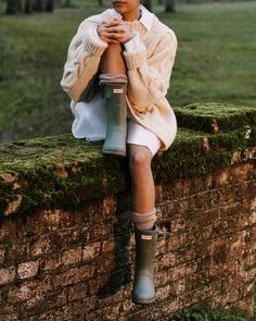 Wellies Outfit, Countryside Outfit, Rain Boot Outfit, Hunter Boots Outfit, Short Rain Boots, Wellington Boots, Mode Inspo, English Countryside