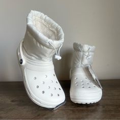 367 Crocs Classic Lined Neo Puff White Unisex Boot New With Tags Women’s Size 7 Please Review All Pictures For Any Defects And/Or Flaws Item Shown Is What You Are Purchasing Smoke Free Environment All Reasonable Offers Considered Even Though Most Of Our Shoes Are Sold As “New” There Is A Chance That They May Have Been Previously Tried On In Store With Dust And/Or Dirt On The Soles And Insoles There Are Also Times Where We Will Not Say “New” As We Cannot Determine If They Have Only Been Tried On Pink Winter Boots, Mud Boots, Crocs Boots, Shoes Crocs, Rain Boots Women, Womens Waterproof Boots, Cozy Boots, Womens Rain Boots, Mid Boots