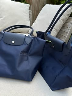 Longchamp Mini Le Pliage, Blue Longchamp, Longchamp Aesthetic, Longchamp Navy Blue, Navy Longchamp, Long Champ Bag, Long Champ, Stylish Laptop Bag, Uni Bag