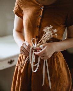 Cinnamon Brown, Academia Fashion, Colour Ways, Feminine Romantic, Cottagecore Fashion, Stardew Valley, Mode Inspo, Inspiration Mode, Mode Inspiration