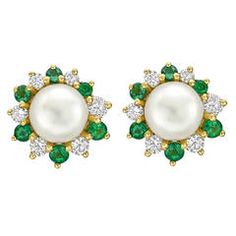 Tiffany & Co. Pearl Earstuds with Emerald Diamond Gold Jackets Pearls Jewelry Diy, Unique Pearl Earrings, Large Pearl Earrings, Diamond Tops, Dolphin Jewelry, Emerald Jewellery, Vintage Stud Earrings, Ruby Rings, Pearl Necklace Designs