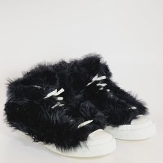 Converse X Ambush Chuck 70 Hi High Top Fuzzy Black / Black / Egret Sherpa Fluffy Unisex Sneakers 170586c Nwt Brand: Converse Model: Chuck 70 Hi Style Code: 170586c Color: Black / Black / Egret Gender: Unisex, Listed As Women's Shoes. Size Guide: Us Women's 5 / Us Men's 3 / Uk 3 / Eur 35 / Cm 22 Us Women's 5.5 / Us Men's 3.5 / Uk 3.5 / Eur 36 / Cm 22.5 Releasing In Collaboration With The Tokyo Fashion Label, The Ambush X Chuck 70 High 'Fuzzy - Black Egret' Dropped As Part Of A Four-Shoe Collectio Converse Chuck Taylor 70s, Converse 70, Converse Model, Converse All Star White, Converse Vintage, Fairy Grunge Aesthetic, Yellow Sneakers, Converse New, Top Sneakers Women