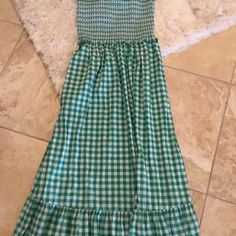 Kate Spade Cotton Green Gingham Dress Size Xl Brand New Smocking On Top For Extra Stretch Fits 14/16 Green Ruched Smocked Dress, Green Midi Dress For Picnic, Casual Ruffled Midi Dress For Picnic, Casual Ruffle Midi Dress For Picnic, Casual Ruched Dress For Picnic, Green Sundress With Smocked Bodice For Brunch, Green Smock Dress For Brunch, Spring Smock Dresses For Picnic, Casual Cotton Smocked Maxi Dress