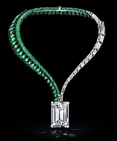 This is the replica of the famous Grisogono emerald and diamond necklace. This necklace is made with silver and lab created gemstones. very sparkly lab gemstones. Necklace size is small: 14.5 inches. It fits perfectly for petite women or a girl with neck size around 10-12 inches, not bigger than that. Condition: new, never been used. Luxury Emerald Necklace With Jewels For Formal Events, Luxury Emerald Necklace With Jewels For Formal Occasions, Luxury Emerald Necklace For Formal Events, Luxury Emerald Pendant Necklace For Formal Occasions, Luxury Hand Set Emerald Necklaces, Luxury Hand-set Emerald Necklaces, Luxury Emerald Diamond Necklace, Luxury White Gold Emerald Diamond Necklace, Diamond Emerald Pendant Necklace