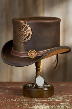 Steampunk Sprocket Leather Top Hat | Overland Sheepskin Steampunk Classroom, Steampunk Cowboy, Western Steampunk, Steampunk Circus, Steampunk Hats, Mini Top Hats, Hats Design, Pirate Stuff, Camping Pics