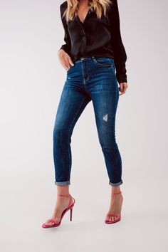 Q2 Jeans High Waist Ripped Skinny Jeans in Midwash Blue Oversized Tops, Types Of Jeans, Wool Beret, Wool Berets, Jeans Mom, Printed Blazer, Oversized Top, Chiffon Shirt, Jeans Boyfriend