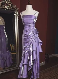 vintage purple ruffled romantic prom evening dresses Vintage Style Prom Dresses, فستان زهري, Mermaid High, High Low Prom Dress, Ruffle Prom Dress, Prom Dress Inspo, Vintage Party Dresses, Prom Inspo, Ruffles Fashion