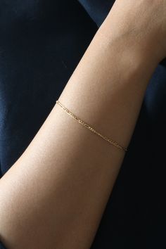 18k Solid Gold Figaro Link Bracelet Gold Chain Bracelet Gift For Him Gift For Her Dainty Gold Chain Formal Fine Jewelry Delicate Chain Bracelet, Gift Diamond Bracelet With Curb Chain, Yellow Gold Figaro Chain Link Bracelet, Minimalist Gold Bracelet With Figaro Chain For Formal Occasions, Dainty Oval Link Yellow Gold Bracelets, Dainty White Gold Figaro Chain Jewelry, Dainty White Gold Jewelry With Figaro Chain, Dainty Curb Chain Jewelry For Formal Occasions, Luxury Bracelet With Figaro Chain And Oval Link