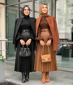 Modern Hijab Fashion, Modesty Fashion, Muslim Fashion Outfits, Muslimah Fashion Outfits, Hijab Outfits, Classy Dress Outfits, Hijab Fashion Inspiration, Hijabi Outfits