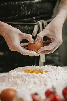 Cooking Class Aesthetic, King Arthur Bread, Places To Eat In Rome, Food In Rome, Aesthetic Cooking, Rome Aesthetic, Restaurants In Rome, Egg Recipe, Lifestyle Images