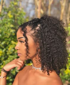 Mixed Curly Hair, Curly Hair Videos, Cute Curly Hairstyles, Curly Hair Styles Easy, Natural Curls Hairstyles, Hairdos For Curly Hair, Hair Styles Easy, Natural Hair Styles Easy, Curly Hair Inspiration