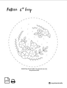 the pattern for a wreath with flowers and leaves on it is shown in black and white