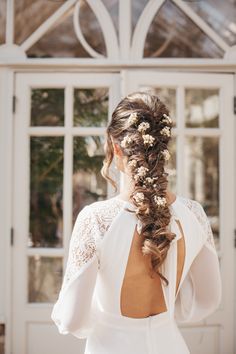 Bridal Hairstyles Updo, Gold And Pearls, Bride Hairstyle, Bridal Hair Updo, Hairstyles Updo, Bridal Hairstyles, Bridal Couture, Bride Hairstyles, Winter White