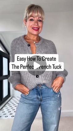 Tie A Cardigan, Sweater Tuck, Hm Jeans, Social Media Hacks, Different Necklines, Shirt Hacks, Style Hacks, Clothes Hacks, Creative Clothes