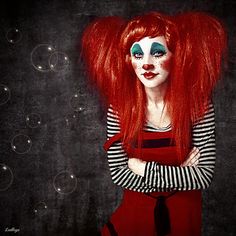 Clown Ideas, Female Clown, Interesting Photos, Photo Styling, Beautiful Things, Ronald Mcdonald, Photography Inspiration