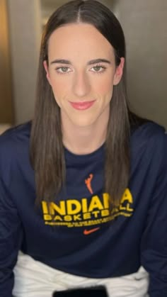 WNBA women's basketball wallpaper background of Indiana Fever star Caitlin Clark in Makeup Catlin Clark Indiana Fever, Indiana Fever Caitlin Clark, Caitlin Clark Wallpaper, Wnba Women, Caitlyn Clark, Tom Jones Singer, Kate Martin, Basketball Girlfriend, Indiana Basketball