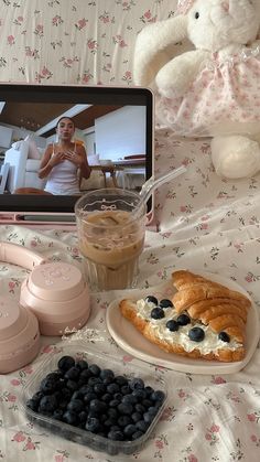 #coquette #aesthetic Pinterest Lifestyle Aesthetic, Coquette Lifestyle Aesthetic, Clean Coquette Aesthetic, Dainty Lifestyle, Coquet Aesthetic, Therapy Aesthetic Room, Minimal Core Aesthetic, Coquette Aesthetic Pictures, Aesthetic Daily Life