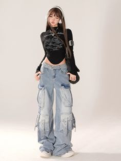 ❤︎ Blue Gradation Cargo Denim❤︎

It takes about 2 weeks to ship the product. Denim Looks, Trendy Denim, All Jeans, Summer Jeans, Retro Mode, Outfit Jeans, Y2k Outfits, Jeans For Women, Wide Leg Denim