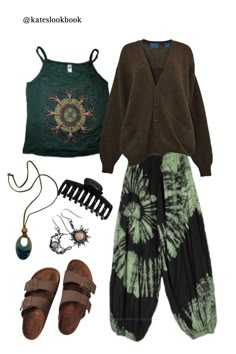 Hippy Punk Style, Grunge Hiking Outfit, Cute Hippy Outfit, Hippy Outfit Ideas, Hiking Core Outfits, Hippie Gym Outfit, Punk Hippie Outfits, Hippie Looks Outfits, Alt Hippie Aesthetic Outfits