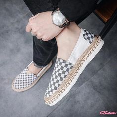 Qteee - Beijing Canvas Slip-on Loafers: Comfortable and Stylish Casual Footwear Fisherman Shoes, Fishing Shoes, Casual Slip On Shoes, Canvas Loafers, Canvas Slip On Shoes, Trendy Beach, Casual Footwear, Fabric Shoes, Platform High Heels