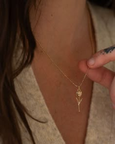 Charm: 21mm in height with 5mm bail Chain Length: 16"+2" Cute Jewelry Aesthetic, Cute Simple Necklaces, Gold Necklaces Aesthetic, Dainty Jewelry Aesthetic, Tulip Jewelry, Tulip Necklace, Cute Necklaces, Preppy Jewelry, Bead Ball