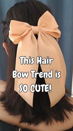 Cutie Alert: Quick & Easy French Hair Clip Tutorial! #lacos #diy Hair Ribbons Diy, Ribbon Bows Diy, Bow Hairstyle Tutorial, Gift Wrapping Business, Diy Ribbon Crafts, Hair Clip Tutorial, Homemade Hair Bows, Easy Hair Bows, Hair Bow Video