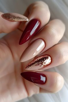 Festive Almond Nails, Gold Glitter Nails, November Nails, Cute Nails For Fall, Green Nail Designs, Beige Nails, Shine Nails, Short Nails Art, Basic Nails