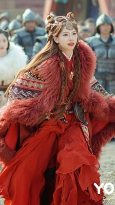 Traditional Mongolian Dress, Cultural Dresses Traditional Clothes, Tech Punk Fashion, Chinese Fantasy Clothing, Mongolian Outfit, Ancient Chinese Clothing Woman, Traditional Mongolian Clothing, Asian Fantasy Clothing, Chinese Outfits Traditional