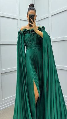 Emerald Green Gown, Green Prom