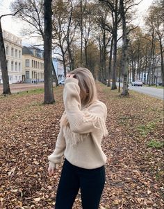 Christian Girl Fall Aesthetic, Christian Girl Autumn Aesthetic, 2016 Aesthetic Outfits, White Girl Autumn, Outfit Ideas2023, Christian Girl Fall, 2014 Nostalgia, Christian Girl Autumn, Pinterest Girl Aesthetic