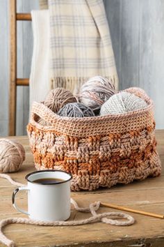 crochet woven basket, easy skill level pattern Crochet Organization, Crochet Totes, Diy Crochet Basket, Easy Crochet Basket Pattern, Decorative Post, Crocheted Baskets, Basket Crochet Pattern, Wine Wrap, Crochet Organizer