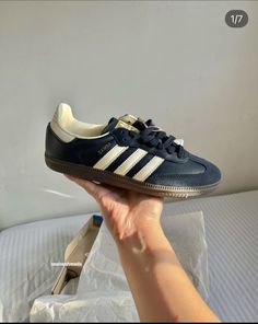 Blue Sambas, Pretty Shoes Sneakers, Exclusive Shoes, Shoe Inspo, Swag Shoes, Trendy Sneakers, Autumn Aesthetic, Crazy Shoes, Pretty Shoes