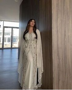 3 Piece Designer Dress For Women, White Kaftan Dress For Women, White Moroccan Kaftan, Moroccan Dress Modern, Kaftan Dress Wedding, Arab Kaftan, Kaftan Wedding Dress, Moroccan Wedding Dress, Wedding Kaftan