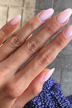 Pink Round Nails, Trendy Round Nails, Ongles Rose Pastel, Round Shaped Nails, Round Nails, Oval Nails, Pedicures