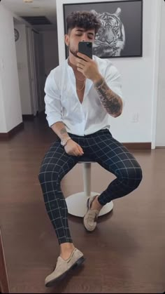 Smart Casual Menswear, Mens Casual Outfits Summer, Men Fashion Casual Shirts, Shirt Casual Style, Stylish Men Casual, Men Stylish Dress, Mens Casual Dress Outfits, Fashion Suits For Men, Mens Fashion Classy