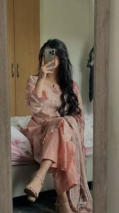 Pink Shalwar Kameez, Desi Dress, Glamour World, Desi Fits, Eid Outfits, Desi Outfits, Desi Fashion Casual, Indian Dresses Traditional, Traditional Indian Outfits