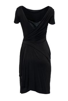 Get fashionable and foxy in this draped LBD from David Meister! Made with a cowl neckline, this is the perfect piece to wear to cocktail hour, date night, your next special occasion and so much more. With a piece this versatile, you’ve got to grab it before someone else does! Size 4 95% Acetate, 5% Elastane Sheath silhouette Cowl neckline Draped side design Short sleeve Material provides stretch Waist 24” Bust 30” Total length 38” Fitted Knee-length Midi Dress With Draped Sleeves, Black Draped Sleeves Midi Dress, Black Pre-draped Asymmetrical Cocktail Dress, Black Pre-draped Draped Evening Dress, Black Asymmetrical Dress With Pre-draped Neckline, Black Drapes, Short Sleeve Shift Dress, Cocktail Hour, Shift Dress