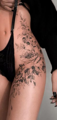 Miniature Tattoos, Hip Thigh Tattoos, Hip Tattoos, Hip Tattoos Women, Leg Tattoos Women, Pretty Tattoos For Women, Thigh Tattoos, Thigh Tattoos Women, Cute Tattoos For Women