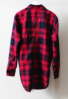 PLEASE KEEP IN MIND **Item takes up to 1-3 business weeks for production and 100% handmade ****-**Rear YKK Back Zip Flannel Shirt•Long-sleeve flannel shirt•A rear zipper running along the entire back center seam•Button-down front placket•A pointed collar•Chest pockets•Functional button cuffs•A rounded hem•Machine wash** Men in the picture wearing size : LARGE // Height : 1/80 62 kg MEASUREMENTS :S Size Chest : 48 cm / 1 sideLenght : 84 cmM Size : Chest: 50 cm / 1 sideLenght: 85 cmL Size Chest : Plaid Flannel Shirt For Work, Plaid Flannel Workwear Shirt, Plaid Flannel Work Shirt, Flannel Long Sleeve Work Shirt, Long Sleeve Flannel Shirt For Work, Long Sleeve Flannel Tops For Work, Long Sleeve Plaid Shirt With Placket, Red Button-up Flannel Shirt For Work, Collared Red Flannel Shirt For Work