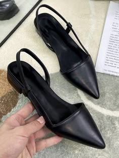 Black Elegant Collar     Embellished   Women Shoes Classy Everyday Shoes, Corporate Shoes Women, Classy Shoes Women, Formal Shoes Women, Corporate Shoes, Black Low Heels, Office Footwear, Girls Shoes Teenage, Tennis Shoe Heels