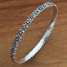 Kada For Women, Silver Garland, Silver Jewellery Indian, Silver Bangle Bracelet, Sterling Silver Bangle Bracelets, Sterling Silver Bangle, Silver Gemstone Jewelry, Silver Jewelry Fashion, Silver Chain Bracelet