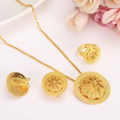 |200000369:200001539|2251832660065945-Resizable Yellow Gold Jewelry Sets For Diwali Gift, Diwali Gift Yellow Gold Jewelry Sets, Diwali Yellow Gold Round Jewelry Sets, Yellow Gold Filigree Jewelry Sets As Gift, Yellow Gold Filigree Jewelry Sets For Gift, Yellow Jewelry For Anniversary And Festivals, 22k Gold Jewelry Sets For Celebration, Festival Filigree Jewelry Sets For Gifts, Filigree Jewelry Sets For Festivals And Gifts