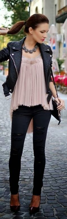 Image result for rock chick look Stylish Leather Jacket, Looks Street Style, Mode Inspiration, Edgy Fashion, Wearing Black, Look Fashion, Autumn Winter Fashion, Passion For Fashion, Chic Outfits